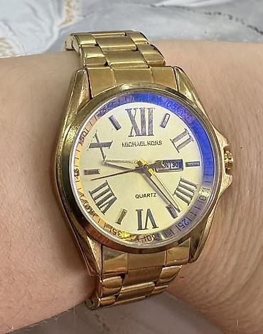 gun eynəyi: Qızılı rəngdə Michael Kors kvars qol saatı - Korpus və qolbaq: metal — 1