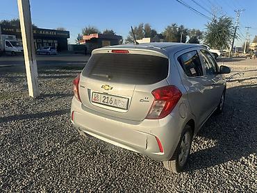 kia стоник: Chevrolet Spark: 2017 г., Автомат, Бензин, Хэтчбэк — 3