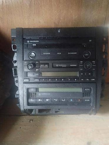 dvd player za auto: RADIO ZA VOLKSWAGEN GOLF 4 | Fabricki radio Golf 4 Delovi Golf 4 — 1