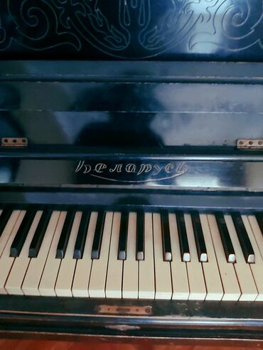 belarus 82 satisi in Azərbaycan | KƏND TƏSƏRRÜFATI MAŞINLARI: Belarus pianino satilir.yaxsi veziyyetdedir