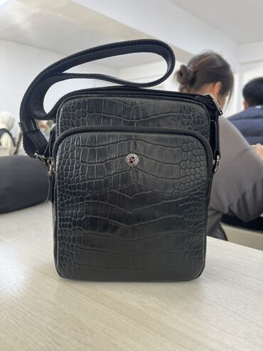 жилет сумка: Барсетка BUTUN кракадил Есть чек и чехол Состяние соска недырок