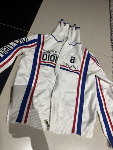 Manejlər: Orginal Dior jaket 30azn.m razmer