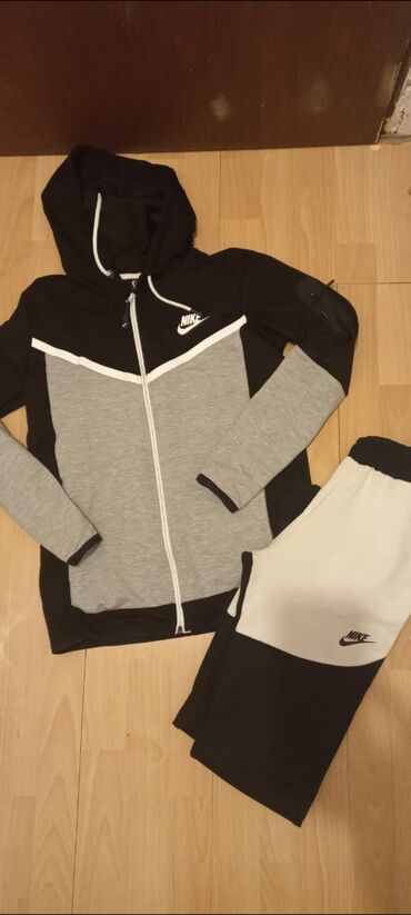 Tracksuit sets: Nike, 164-170