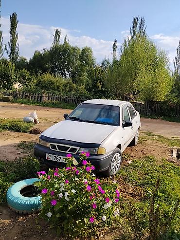 дэу матиз 1: Daewoo Nexia: 1995 г., 1.5 л, Кол менен иштөөчү, Бензин — 5
