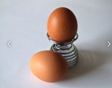 Продукты питания: Продаю яйца одна штука 15 сом