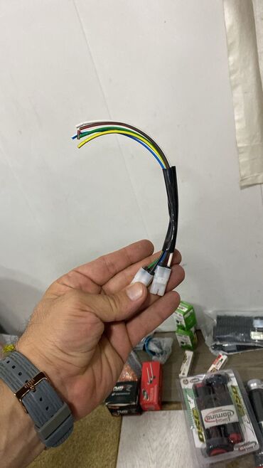 Moto dəbilqələr: Kirlo 25m Sveca 3m Nakladka arxa 7m Nakladka qabag 7m Paduska 5m — 30