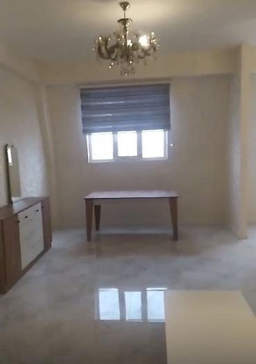 Duş kabinaları, arakəsmələr: Üstü qapalı kabina, Düzbucaqlı — 20