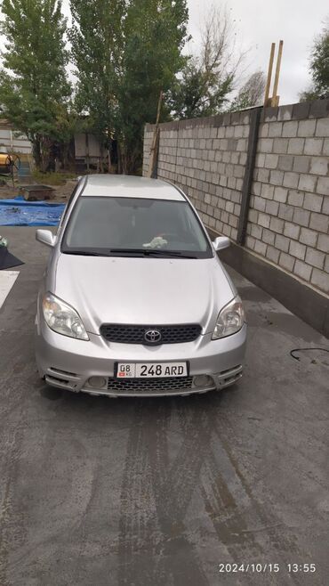 Toyota: Toyota Matrix: 2003 г., 1.8 л, Автомат, Бензин, Универсал