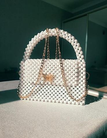 Çantalar: Salam Əl işləridir☺ İstəyə uyğun ölçü və rəngdə hazırlanır 10-30Azn — 2