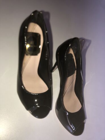 обувь женская зима: Туфли 37, цвет - Черный