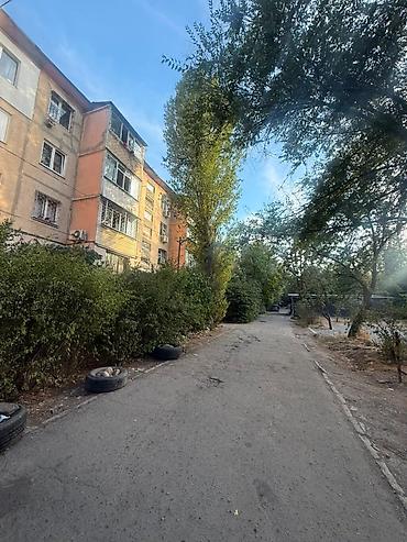 103 серия дома: 3 комнаты, 63 м², 6 мкр 104 серия, 1 этаж, Косметический ремонт — 1