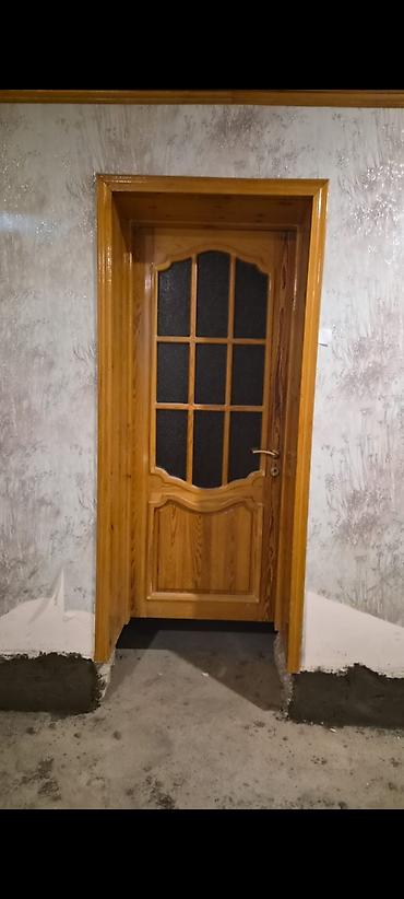 Taxta iç qapı – klassik dizayn, şüşəli model - Material: təbii ağac