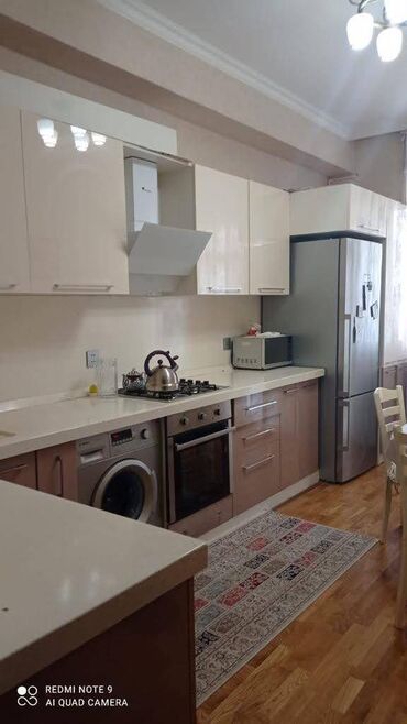 Yeni tikili: 8-ci kilometr, 3 otaqlı, Yeni tikili, m. Qara Qarayev, 110 kv. m — 5