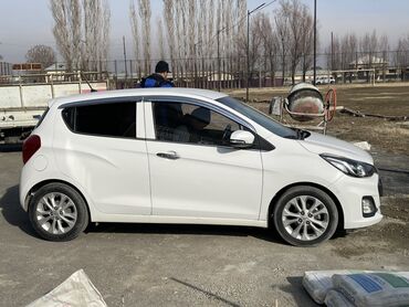 Chevrolet: Chevrolet Spark: 2020 г., 1 л, Вариатор, Бензин, Хэтчбэк — 3
