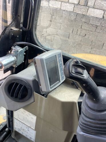 Ekskavatorlar: İdeal vəziyyətdə zavodskoy mini ekskavator — 6