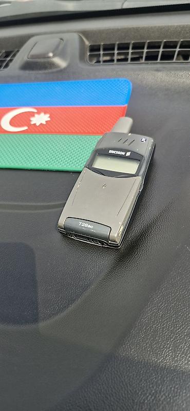 sony t28: Ericsson T28sc mobil telefon - İkonik “pop-up” qapaqlı dizayn, yüngül — 1