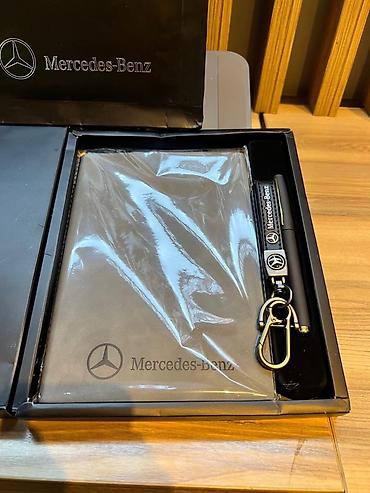 настольные наборы: Подарочный набор для любителей Mercedes . В комплекте блокнот, ручка — 10