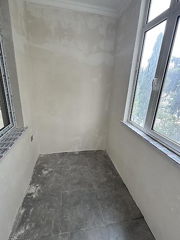 Kiraye 2otagli menzil duz ecemi metrosunun cixisinda shekilede baxa