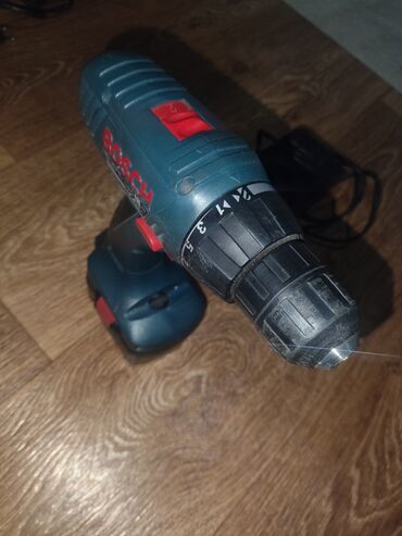 Шуруповерты: Продам оптом 2 старых моделей б/у шуруповёртов, они рабочие только у — 2