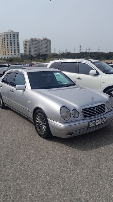 avtomobil az zil 130: Mersedes W 210 1998- 2.8. 6-ci ildir mendedir.2-ci sahibiyem.Aile
