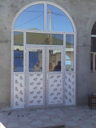 Pəncərələrin təmiri: Qapı, pəncərə sahəsində 25 ildən artıq təcrübəyə malik peşəkar usta — 18