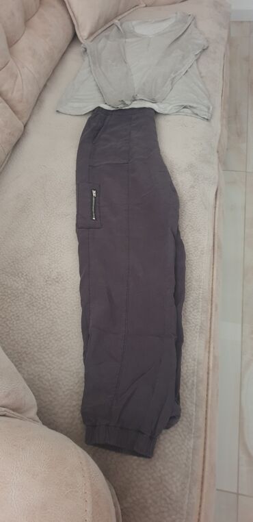 lepršave pantalone: M (EU 38), Regular rise, Straight