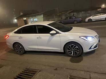 eado ev: Сдаётся Changan (электромобиль) Современный белый седан с — 1