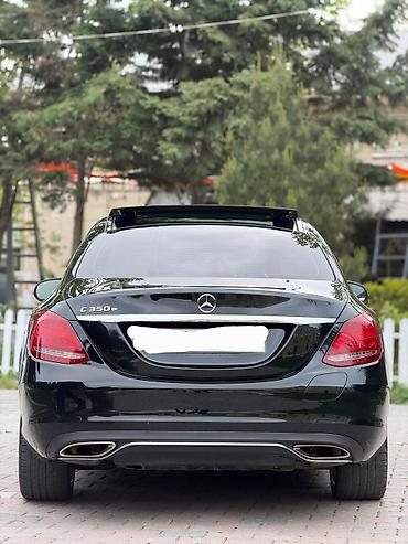 Mercedes-Benz: Mercedes-Benz C-Class: 2 l | 2017 il Sedan — 5