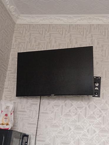 hdmi game stick: Настенный телевизор VSN на поворотно-выдвижном кронштейне. - — 1