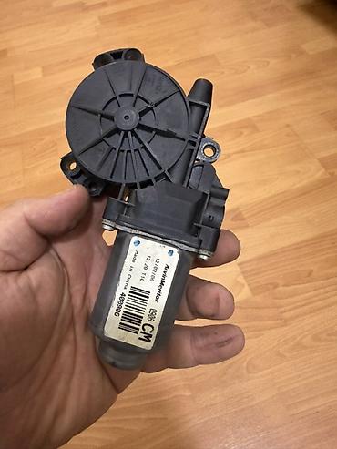 masin mator: Avtomobil şüşəqaldıran (pəncərə qaldırıcı) elektrik mühərriki hunday — 1