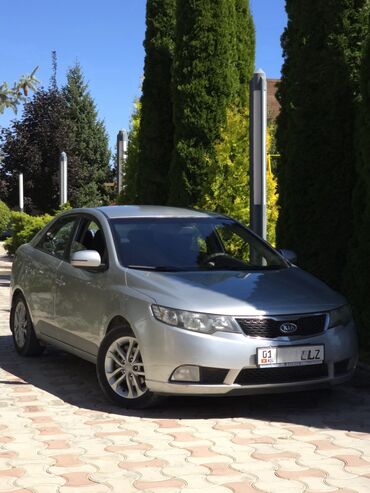 кия серато: Kia Cerato (седан), серебристый цвет. топливо : бензин - газ. пробег