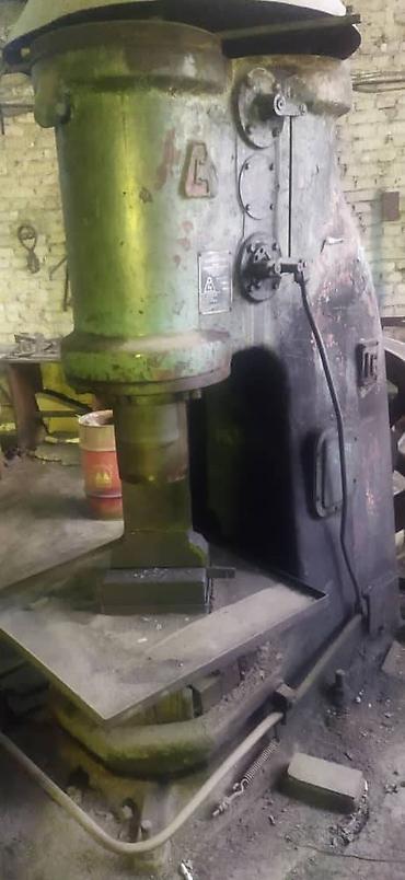 Другое оборудование для производства: Продаю станки по дереву, металлу; прессы: 4 итальянских станка по — 24