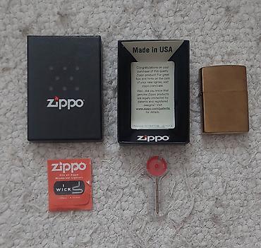 Upaljači i prateća oprema: Zippo upaljač model: ZIPPO 204B Classic BrushedBrass Upaljač. Kupljen — 2