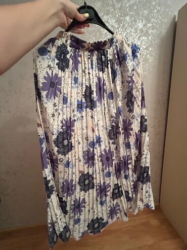 Dəstlər, kostyumlar: Qadın geyimləri dəsti – 4 məhsul 1) Qırmızı quilted jilet - Yüngül — 2