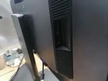 Monitori: Monitor HP 24" Pivot . Kao nov, Lepo ocuvan bez ogrebotina — 1