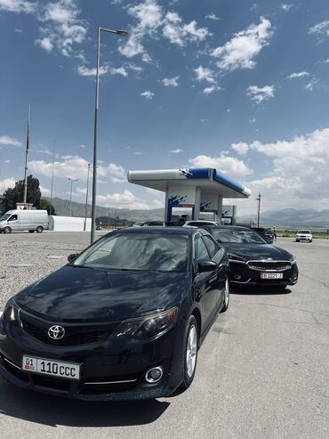 Toyota Camry: 2012 г., 2.5 л, Автомат, Бензин, Седан