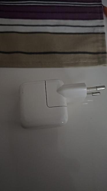 ipad 6 qiymeti: Simsiz şarj cihazı Apple, 10 Vt, İşlənmiş — 1
