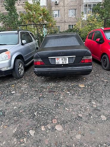 Продажа авто: Mercedes-Benz W124: 1993 г., 2.8 л, Механика, Бензин, Седан — 3