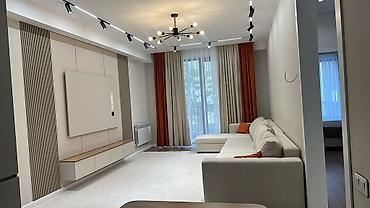 площадь: 2 комнаты, 63 м², Площадь Ала-Тоо Элитка, 2 этаж, Дизайнерский ремонт — 1
