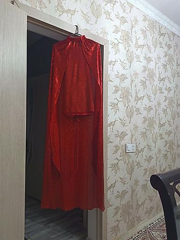 Donlar: Parıltılı qırmızı pelerin-kaplı don - Rəng: parlaq qırmızı, incə — 1