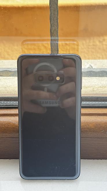 quba ikinci el: Samsung Galaxy S10e, 128 GB, rəng - Qara, Düyməli, Sensor, Barmaq izi — 4