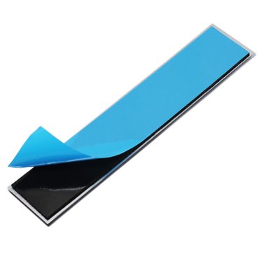 Tuning oprema: Samolepljiva metalna pločica - Limited Edition Namenjeno za vozila — 4