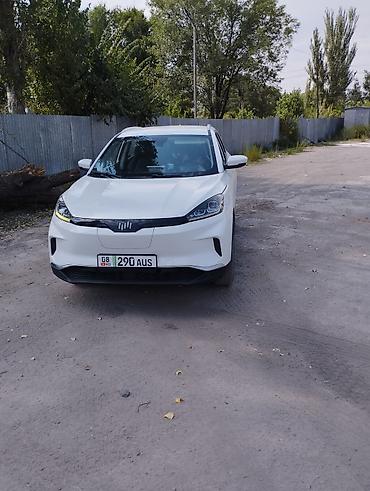 мини электро: Weltmeister EX5, 2021 г., Передний — 1