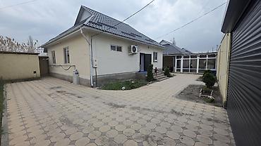 Продажа коттеджей и домов: Продается дом в с.Ленинском на первой линии ул. Алма-Атинской — 5