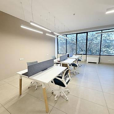 seven development: Сдаю Часть офиса: 100 м², В бизнес центре, С ремонтом, Первая линия, С отдельным санузлом, С системой безопасности — 9