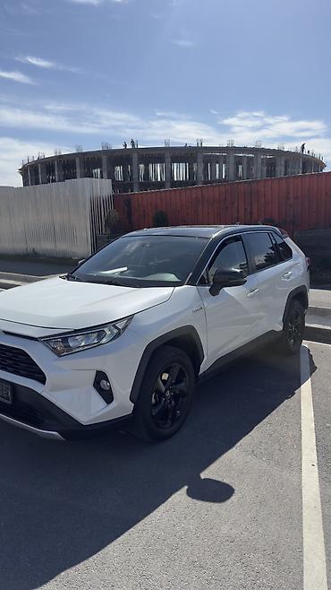 Toyota RAV4: 2020 г., Автомат, Гибрид