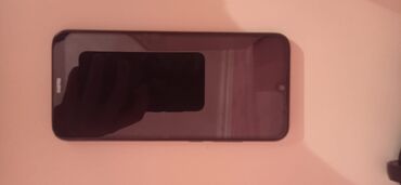 Elektronika: Redmi 8t qadin telefonudur az işlənib 200 m satılır aşağı yeri var )