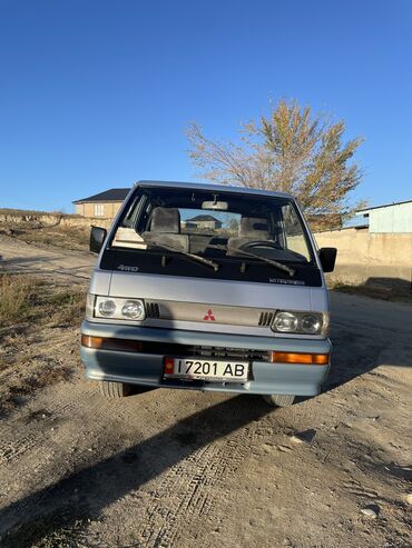 Mitsubishi: Mitsubishi L300: 1995 г., 2.5 л, Механика, Дизель