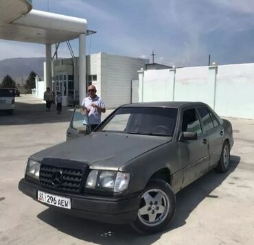 продаю авто мерс: Mercedes-Benz W124: 1988 г., 2.3 л, Механика, Бензин, Седан