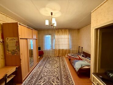 бишкек квартиры продажа: 1 комната, 34 м², Индивидуалка, 3 этаж, Старый ремонт